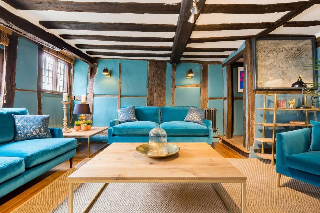 Vila 3 Masons Court The Oldest House In Stratford Upon Avon, Warwickshire. Exteriér fotografie