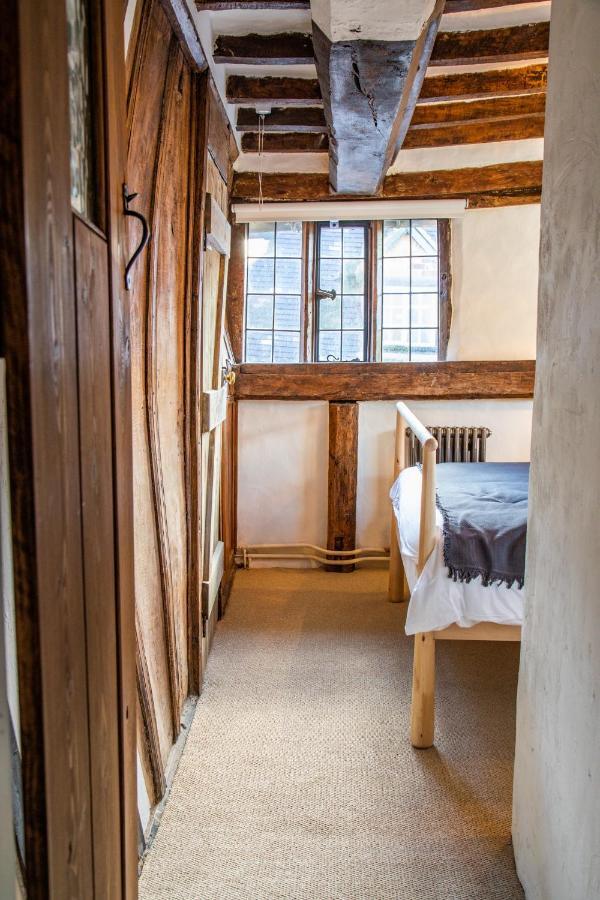 Vila 3 Masons Court The Oldest House In Stratford Upon Avon, Warwickshire. Exteriér fotografie